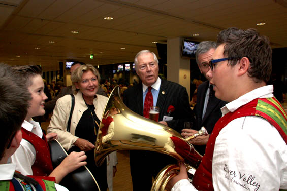 Brgermeisterin Maria-Luise Mathiaschitz und AWB-Prsident Gustav Chlestil beim Abendempfang der Stadt Klagenfurt (Foto: sterreich Journal)